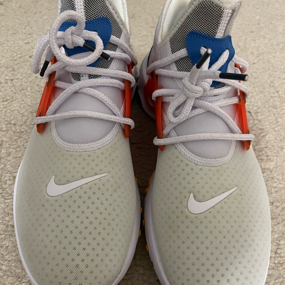 Nike sneakers size 11